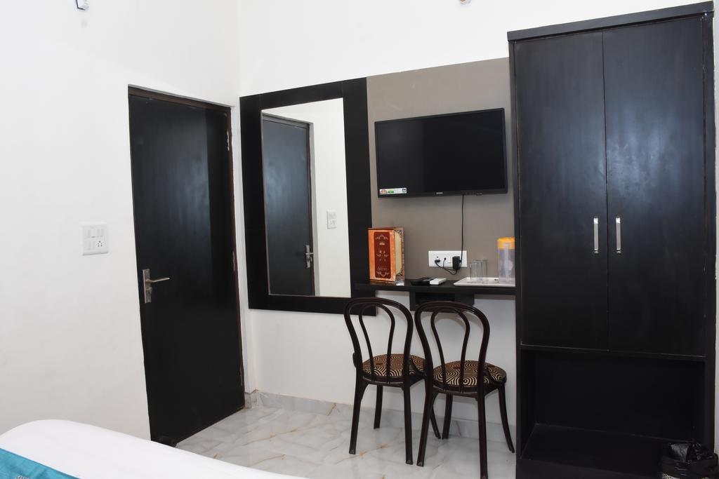 Hotel Aaradhya Residency Agra  Exteriér fotografie