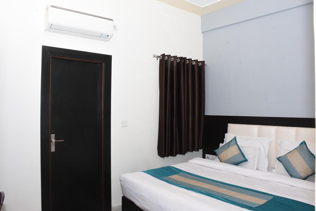 Hotel Aaradhya Residency Agra  Exteriér fotografie